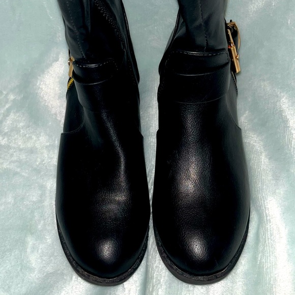 Black Steve Madden Riding Boots With Gold Details - Picture 4 of 4